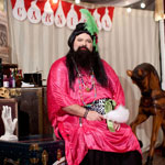 Frenzy Universe Circus Bearded Lady